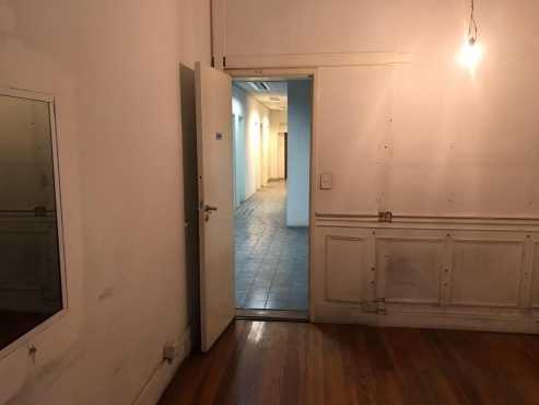 Consultorio · 200m² · 8 Ambientes