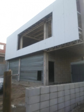 Local Comercial + Salón Multiuso. con Opción a Compra Río Tercero