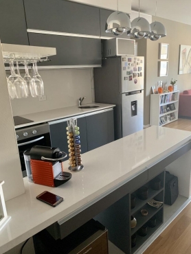 Excelente departamento de 2 ambientes con cochera - 47 m²