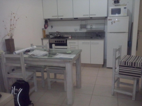 Monoambiente muy amplio dividido - 49 m²