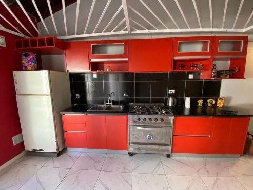 Chalet 5 amb. desarrollado en dos plantas - 190 m²