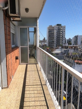 Impecable depto. de 3 ambientes con balcón y cochera - 69m² 