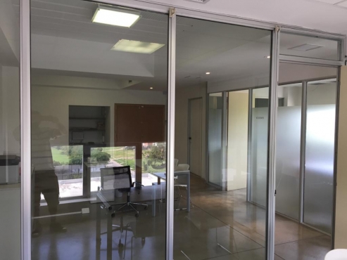 Dueño alquila Oficina comercial - 87m²