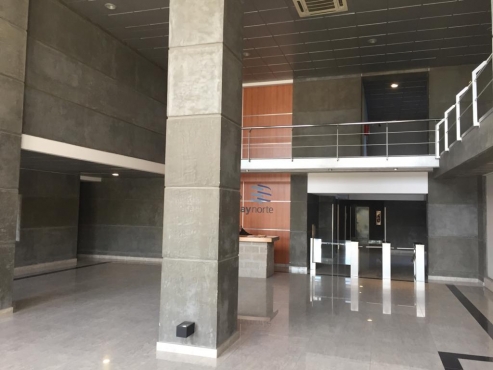 Dueño alquila Oficina comercial - 87m²