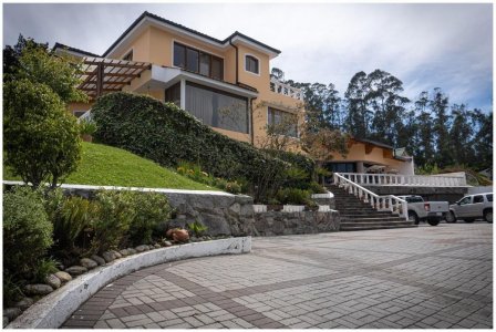 Monteserrin: Casa Exclusiva