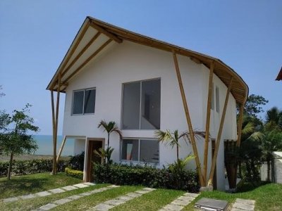 Casa Bali en Punta Don Juan, Jama