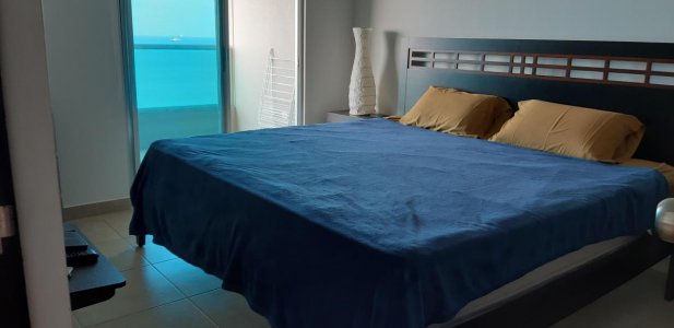 Departamento de Lujo Frente Al Mar en La Zona Mas Exclusiva de Salinas