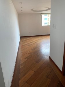 En Venta Amplio Departamento 3 Dorm.