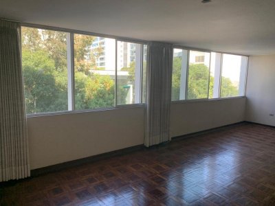 Lindo y Amplio Departamento Perfectamente Ubicado en San Isidro