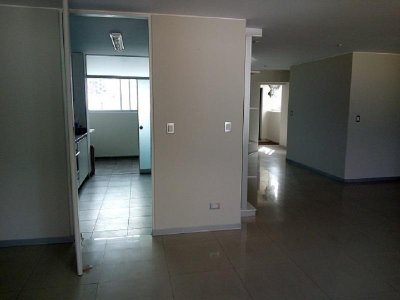 Se Vende Espacioso Departamento