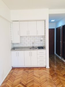 Dueño vende Monoambiente  hecho a nuevo