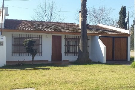 VENTA CHALET 3 AMB C PATIO Y COCHERA - PILAR -