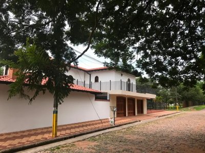 VENTA DE RESIDENCIA ESTRATEGICAMENTE