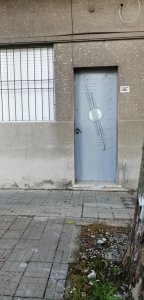 DUEÑO VENDE CASA TOTALMENTE RECICLADA EN REDUCTO.