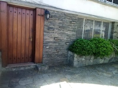 Excelente ubicación prox a colegios y centro comerciales