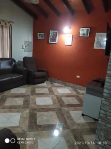 Imponente Casa De 5 Dormitorios Vendo A 100 Metros De Acceso