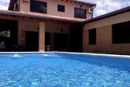 Vendo Duplex Con Piscina Zona Lambare