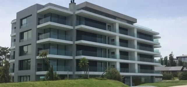 Excelente apartamento con 2 dormitorios y 3 baños