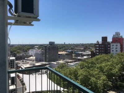 Dueño vende Apartamento 3 dormitorios 2 baños Garaje Centro / Cordón