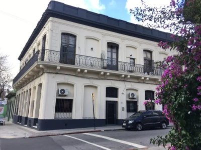 Urgente Dueño Vende Apartamento 3 Dormitorios más escritorio en Cordón