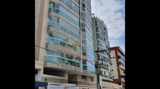 Apartamento com 4 Quartos e 3 banheiros à Venda, 98 m²