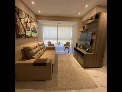 Apartamento com 2 Quartos e 2 banheiros à Venda, 64 m²