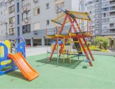 Apartamento com 3 Quartos e 2 banheiros à Venda, 84 m²