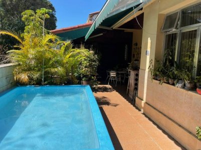 Cobertura com 4 Quartos e 5 banheiros à Venda, 257 m²