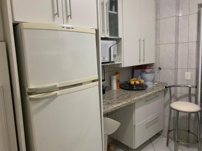 Apartamento Mobiliado A Uma Quadra Do Batel