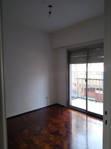 Hermoso departamento de 3 ambientes sobre Av. Corrientes