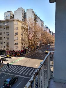 Hermoso departamento de 3 ambientes sobre Av. Corrientes