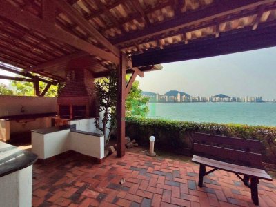 Apartamento com 3 Quartos e 3 banheiros à Venda, 156 m²