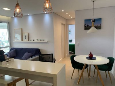 Apartamento com 2 Quartos e 2 banheiros à Venda, 68 m²