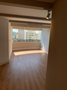 Apartamento à Venda, Lindo E Reformado - na Vila Leopoldina