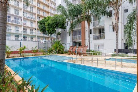 Apartamento com 3 Quartos e 2 banheiros à Venda, 69 m²