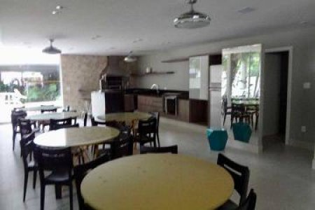 Apartamento com 3 Quartos e 2 banheiros à Venda, 110 m²