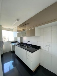 Apto Reformado, em Região Tranquila