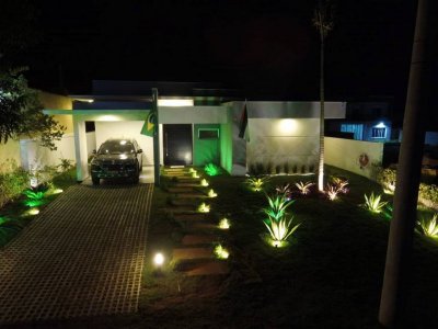 Casa de Condomínio com 3 Quartos e 4 banheiros à Venda, 180 m²