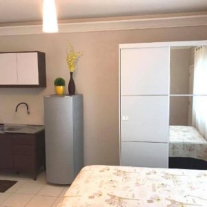 Aluguel Anual De Kitnet no Centro De Balneário Camboriú Pra 1 Pessoa