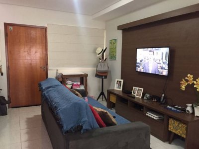 Casa de Condomínio com 2 Quartos e 3 banheiros à Venda, 83 m²