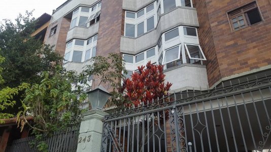 Apartamento com 2 Quartos e 2 banheiros à Venda, 94 m²
