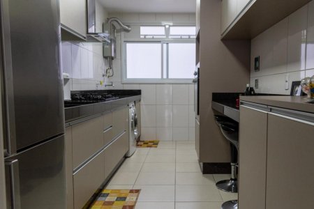 Apto De 2 Quartos A Venda em Friburgo - Viver Aqui É Tudo De Bom.