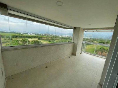 Apartamento com 3 Quartos e 4 banheiros à Venda, 102 m²