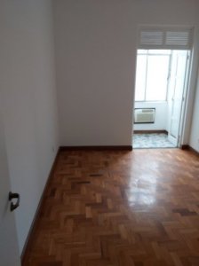 Apartamento com 2 Quartos e 2 banheiros à Venda, 75 m²