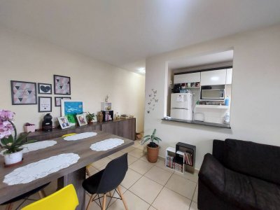 Apartamento com 2 Quartos e 1 banheiro à Venda, 48 m²
