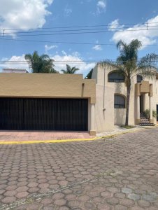 Casa Estilo Mexicano Contemporáneo