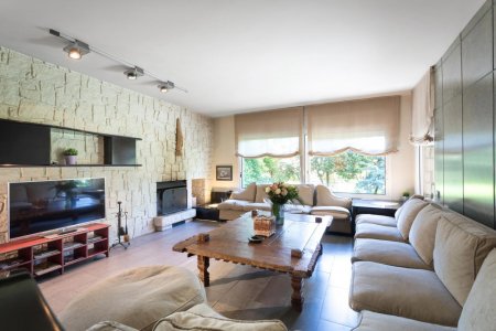 Villa independiente en venta en Cardedeu