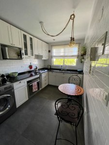 Dueño Vende Dpto 3 Ambientes Impecable En Torre Con Pileta