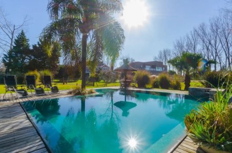 Casa moderna en Barrio Privado Ayres de Pilar,