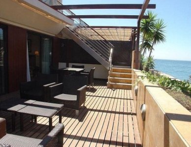 Apartamento ático en venta en Puerto Banús, Marbella